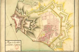 plan de la ville fortifiée