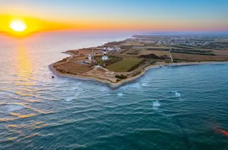 Visite guidée de la pointe de Chassiron: le "Bout du Monde" entre légendes, paysages et patrimoine._Saint-Denis-d'Oléron