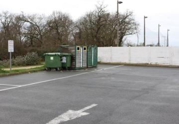 Poubelles aire de service