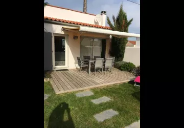 Nouveau store Meublé de Josette Duvert