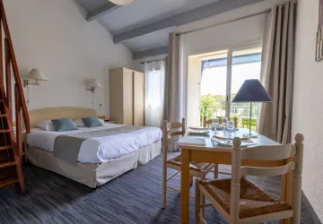 Logis Hôtel de la Plage_Saint-Pierre-d'Oléron