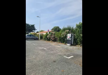 Bornes de recharges électrique Cheray -Parking Godeau_Saint-Georges-d'Oléron