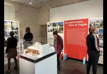 Visite de l'exposition "Maisons des bords de mer"_Saint-Pierre-d'Oléron