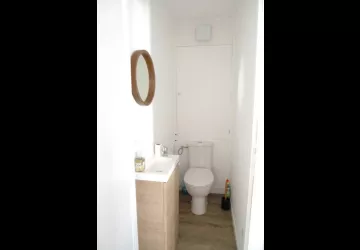 Meublé  de Eric Le Baron  (Boyardville) WC