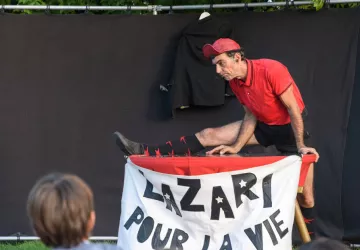 Théâtre de rue - Lazari pour la vie - Cirque Lazari_Saint-Trojan-les-Bains